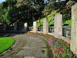 Princes Street Gardens, monuments