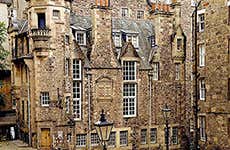 Edinburgh Travel Guide