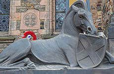 Edinburgh Travel Guide