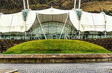 Edinburgh Travel Guide