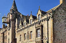 Edinburgh Travel Guide