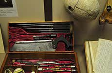 Edinburgh Travel Guide